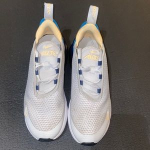 Kids Nike air max 270 Size 3